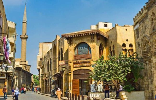 Al-Moez-Street