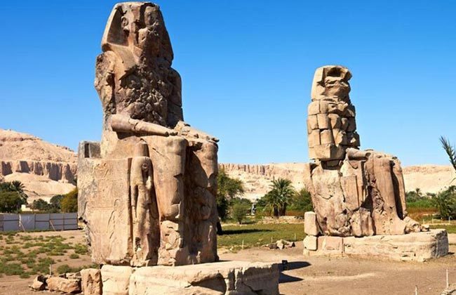 Colossi-of-Memnon