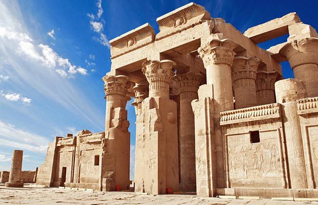 Kom-ombo-temple